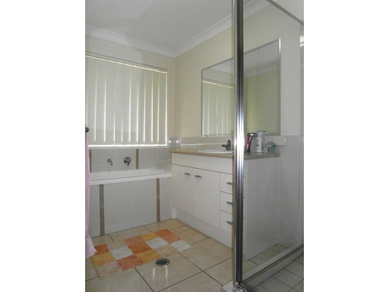 10 Alpine Court, Cranley QLD 4350