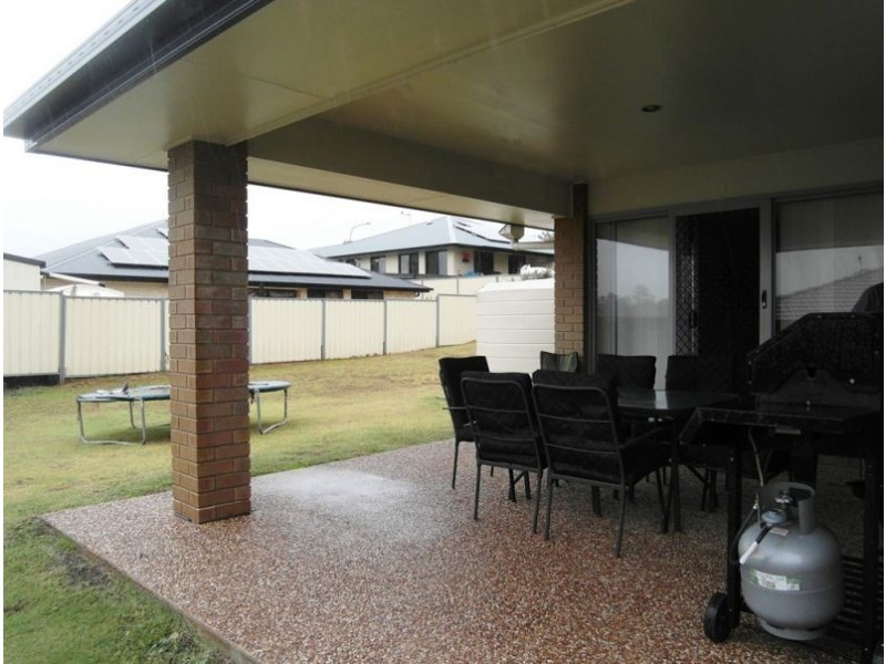 10 Alpine Court, Cranley QLD 4350