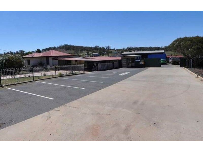 595 South Street, Glenvale QLD 4350