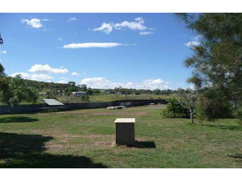 595 South Street, Glenvale QLD 4350