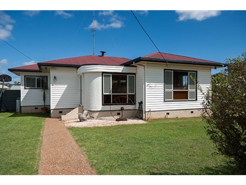 28 Phyllis Street, Harristown QLD 4350