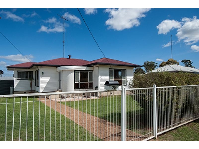 28 Phyllis Street, Harristown QLD 4350