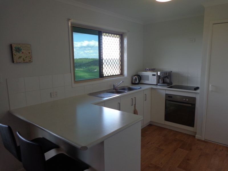 15 Glen Court, Glencoe QLD 4352