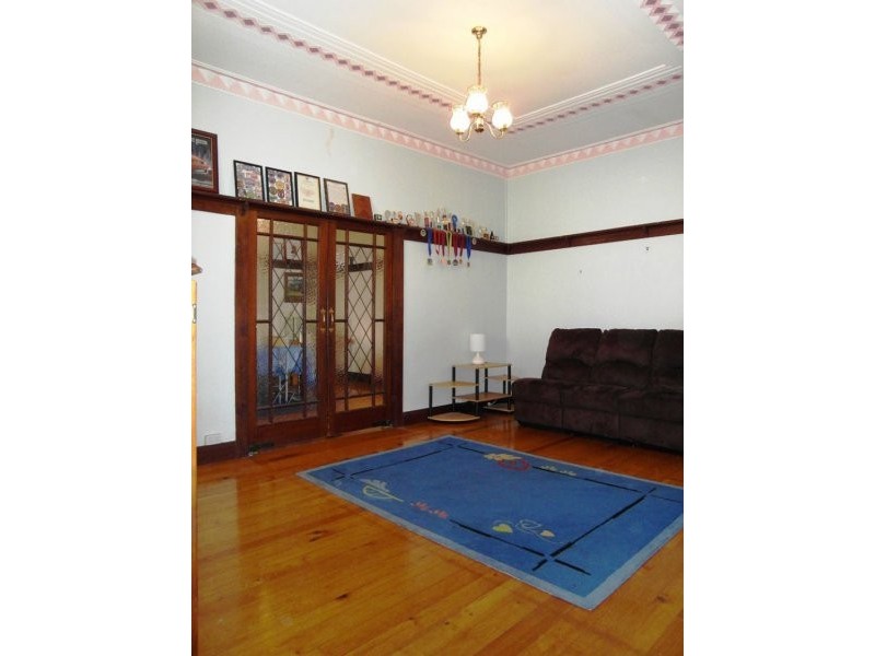 37 Clark Street, South Toowoomba QLD 4350