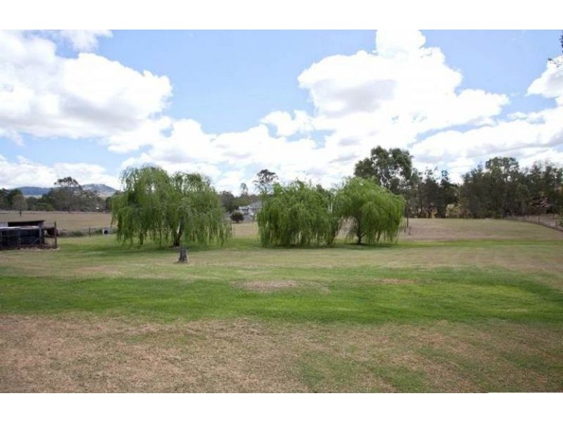 72 Gatton Creek Road, Withcott QLD 4352