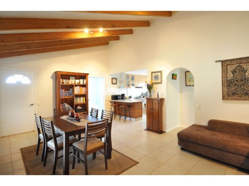 2/166 Alderley Street, Centenary Heights QLD 4350