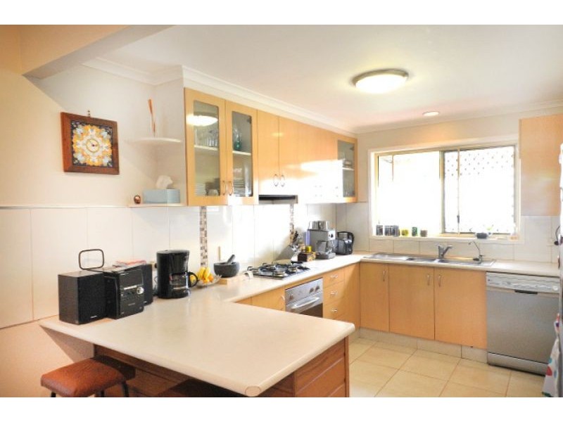 2/166 Alderley Street, Centenary Heights QLD 4350