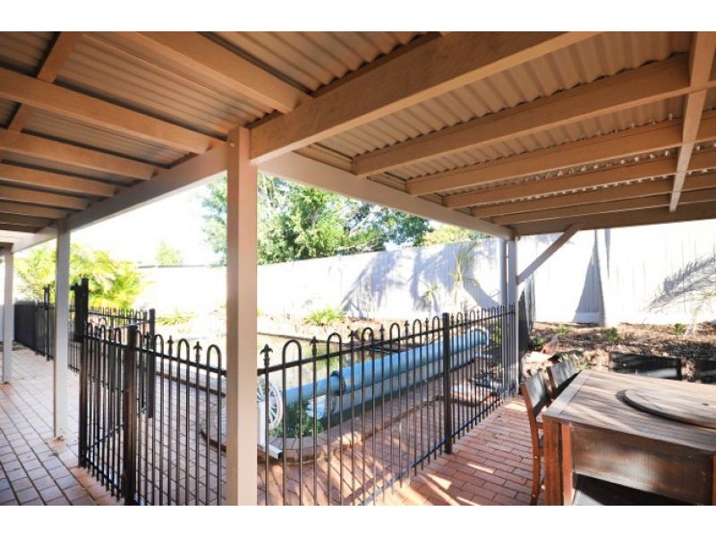 2/166 Alderley Street, Centenary Heights QLD 4350