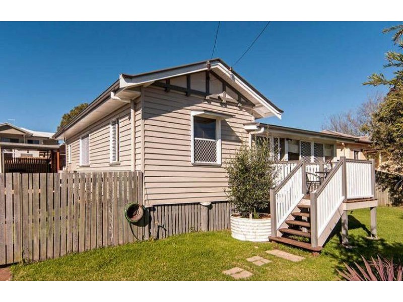 13 Whichello Street, Newtown QLD 4350