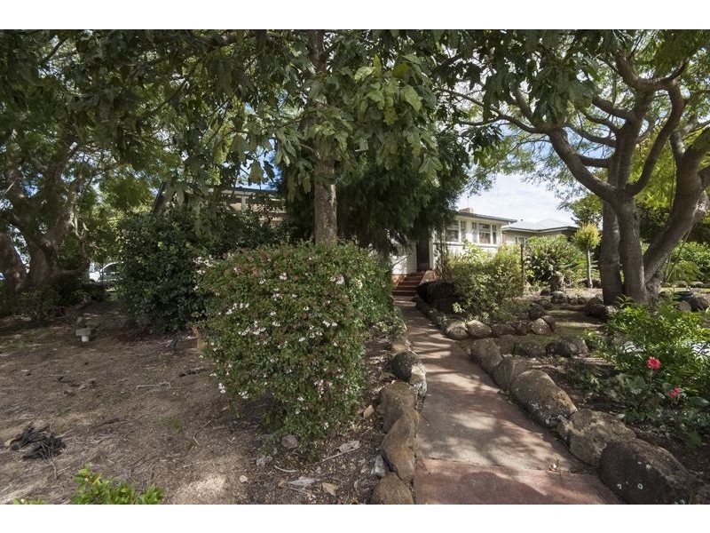 132 South Street, Centenary Heights QLD 4350