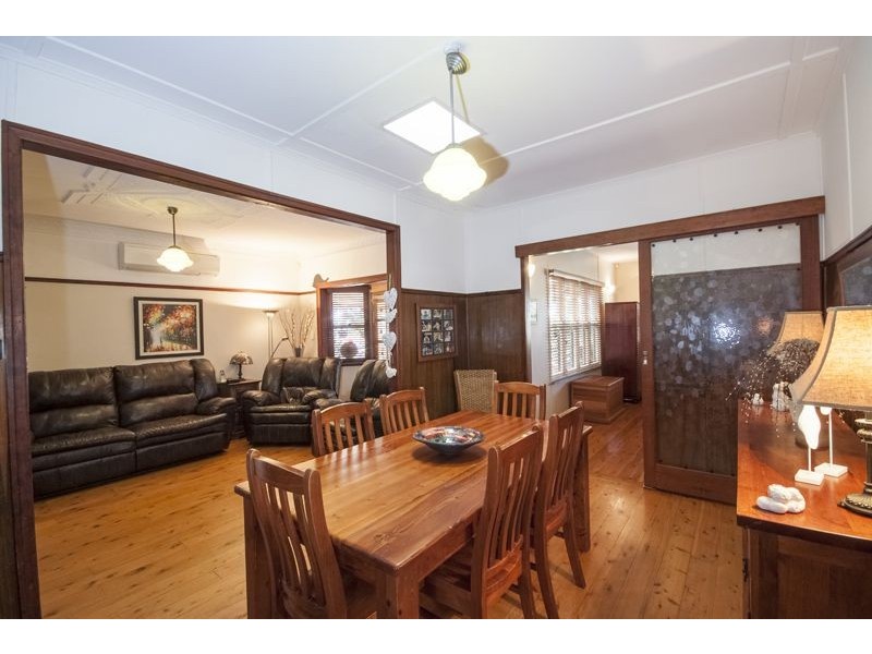 132 South Street, Centenary Heights QLD 4350