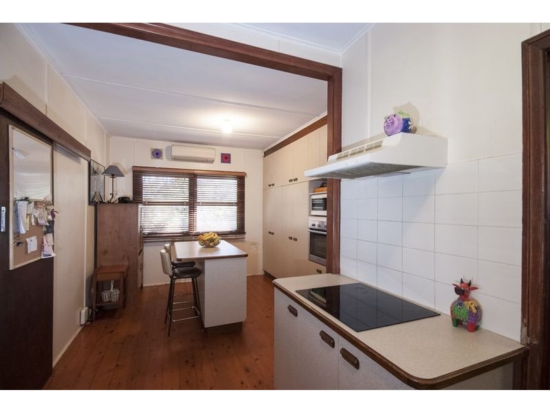 132 South Street, Centenary Heights QLD 4350