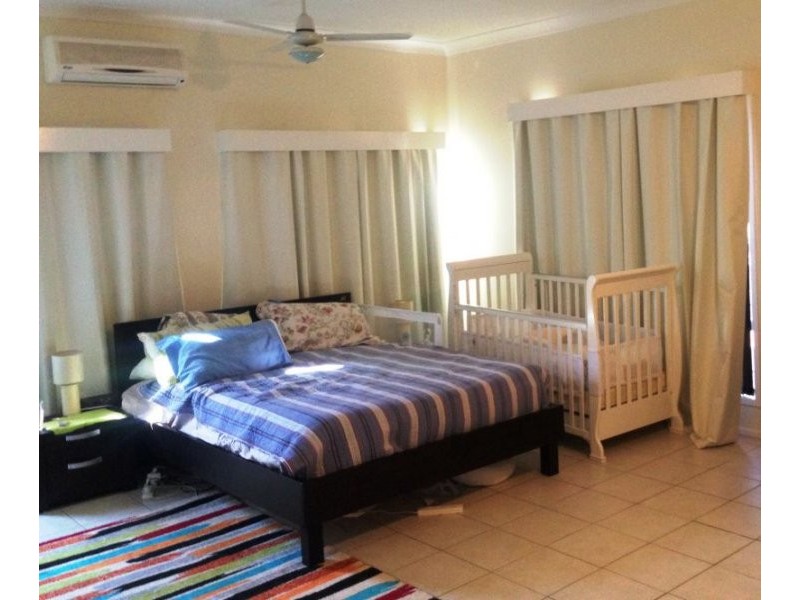 1 Mottram Court, Wilsonton QLD 4350