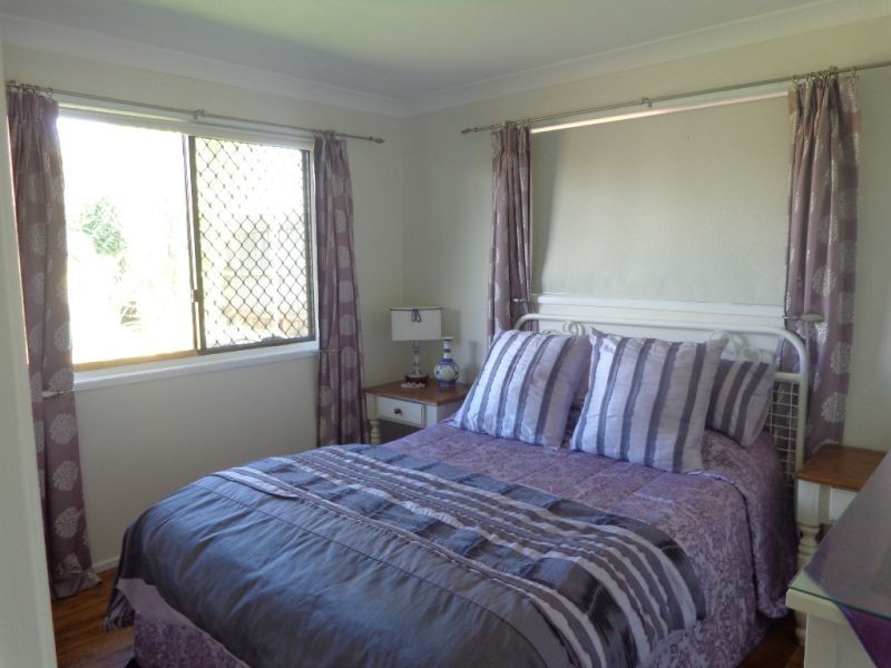 8 Coolawin Court, Wilsonton QLD 4350