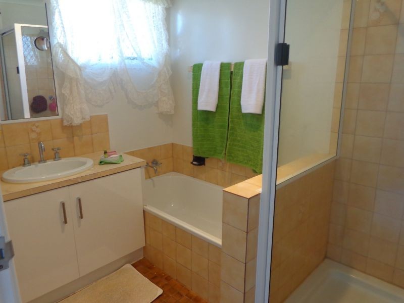 8 Coolawin Court, Wilsonton QLD 4350