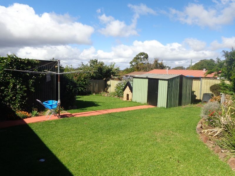 8 Coolawin Court, Wilsonton QLD 4350