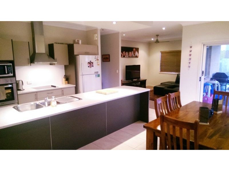 2 Nebo Street, Caloundra West QLD 4551
