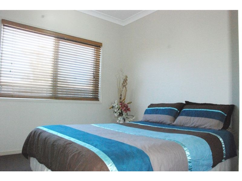 2 Nebo Street, Caloundra West QLD 4551