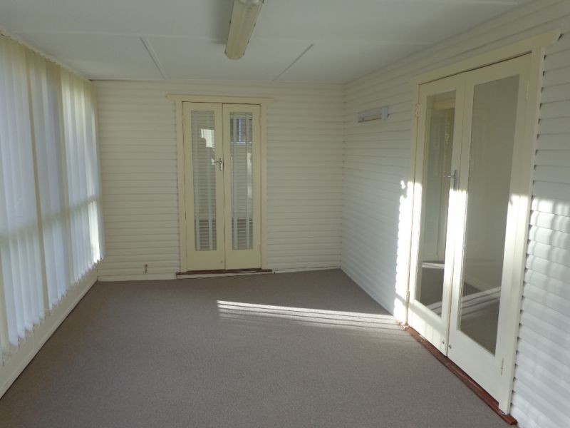 12 Hillside Street, Newtown QLD 4350