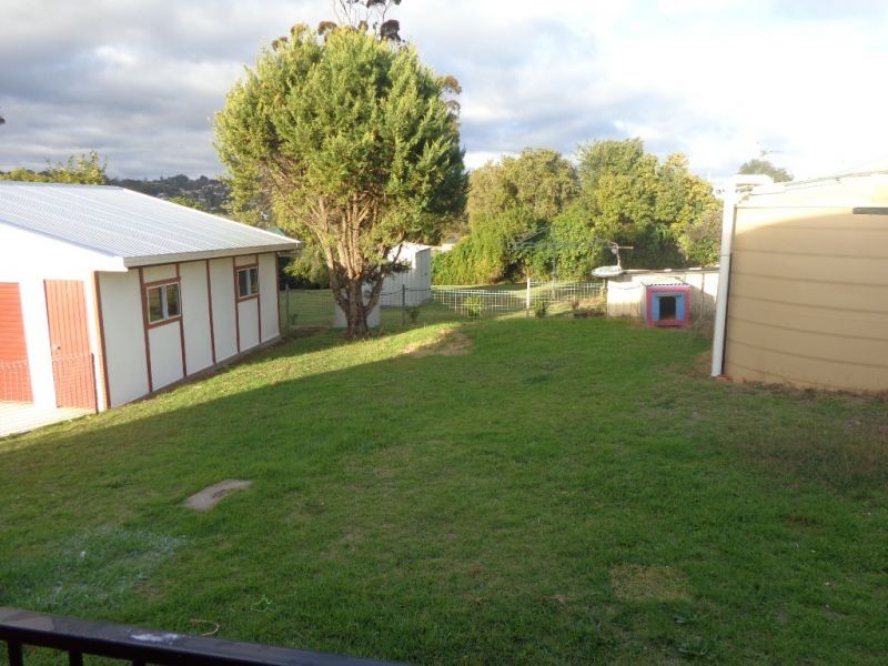 12 Hillside Street, Newtown QLD 4350
