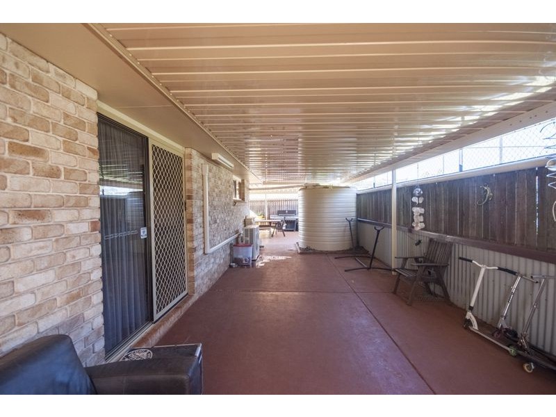 8 Bushnell Court, Rockville QLD 4350
