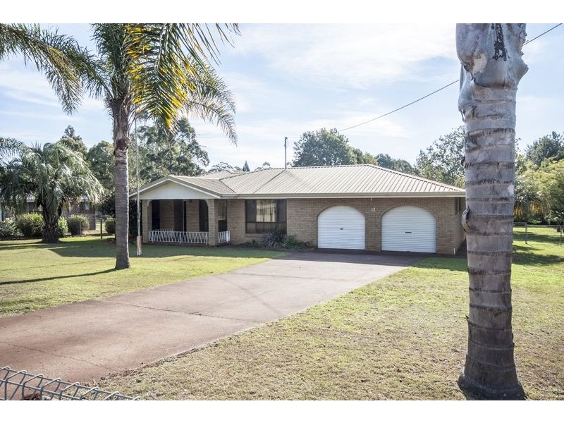 12 Gladswood Drive, Highfields QLD 4352