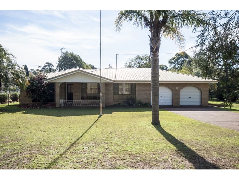 12 Gladswood Drive, Highfields QLD 4352