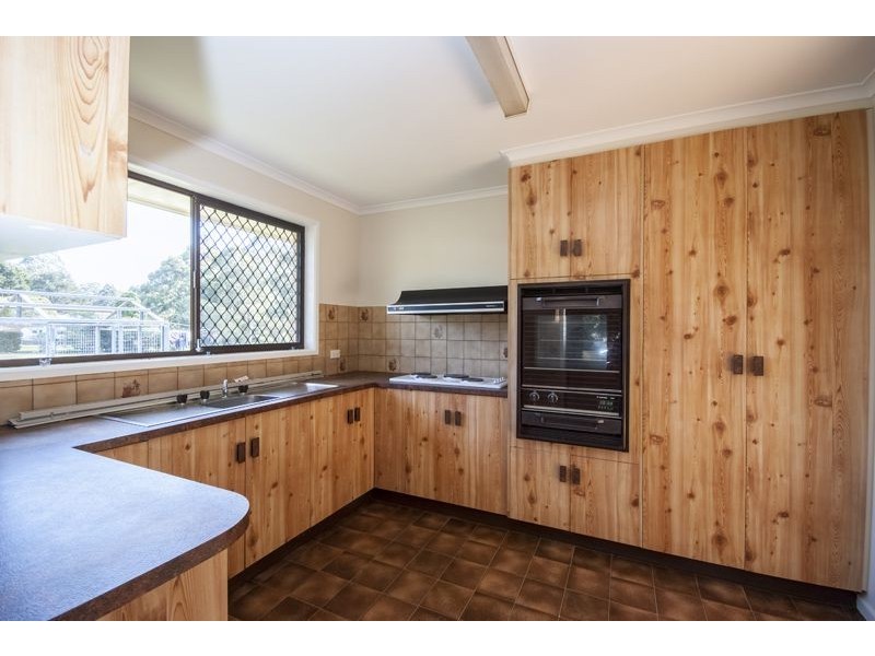 12 Gladswood Drive, Highfields QLD 4352