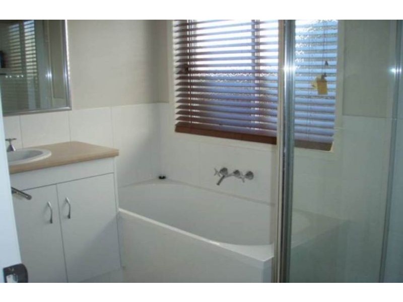 3/13 Sambar Court, Kearneys Spring QLD 4350