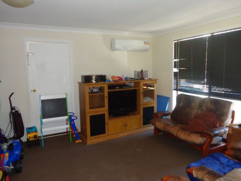 28 Manor Street, Drayton QLD 4350