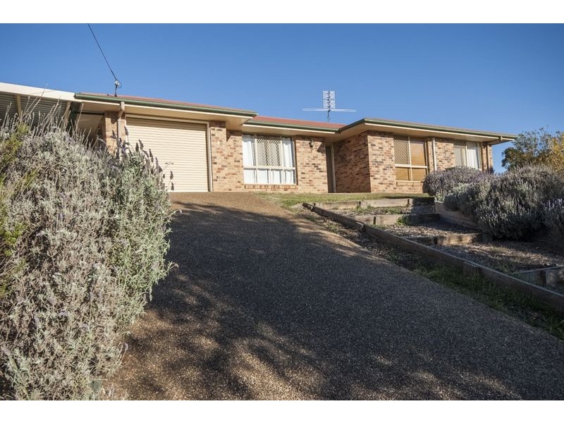 2 Nolan Court, Darling Heights QLD 4350