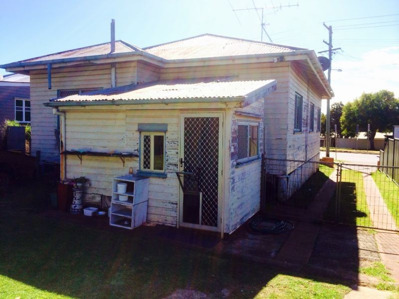 288 Bridge Street, Newtown QLD 4350