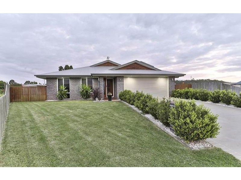 17 Debbie Court, Oakey QLD 4401