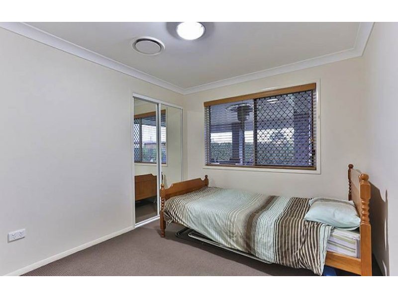 17 Debbie Court, Oakey QLD 4401