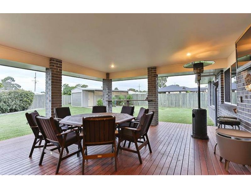 17 Debbie Court, Oakey QLD 4401