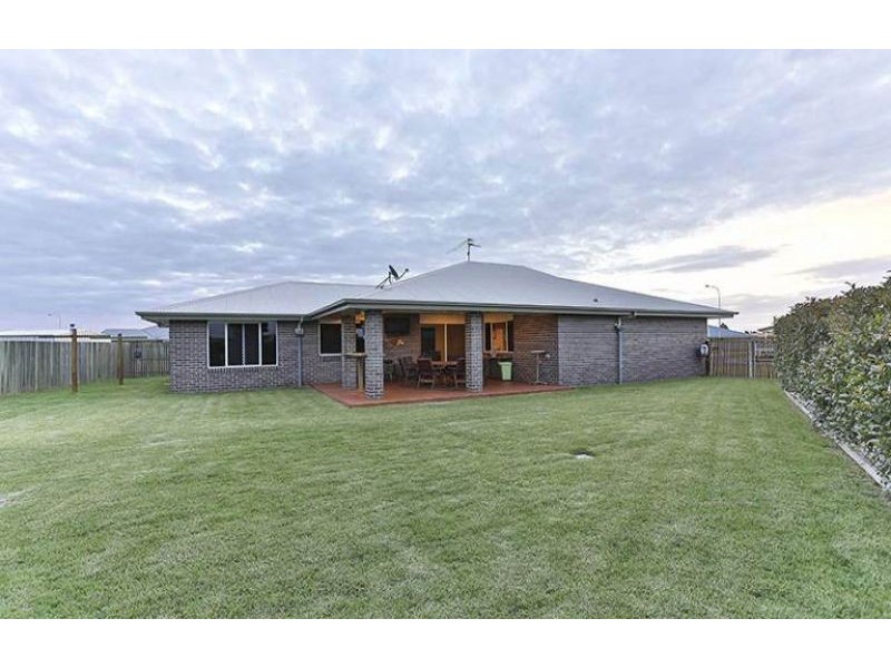 17 Debbie Court, Oakey QLD 4401