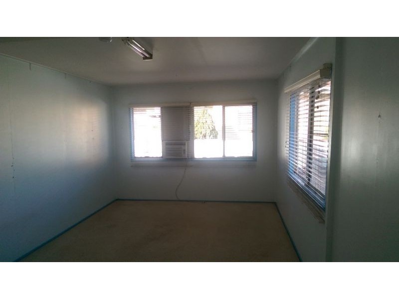 23 Devine Street, Harristown QLD 4350