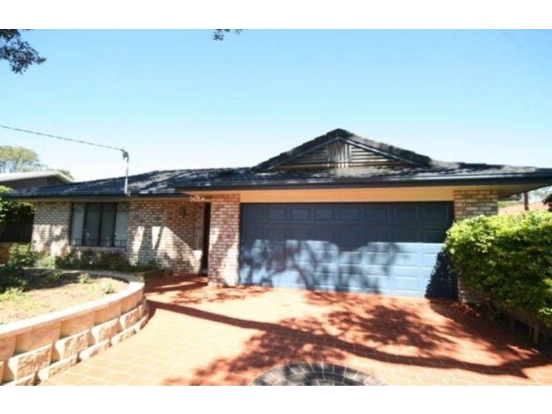 16 Christopher Court, Harristown QLD 4350