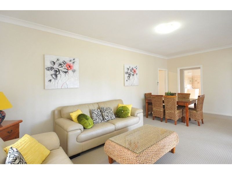 301 Tor Street, Wilsonton QLD 4350