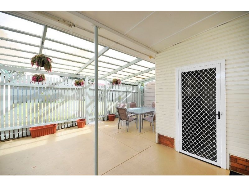 301 Tor Street, Wilsonton QLD 4350
