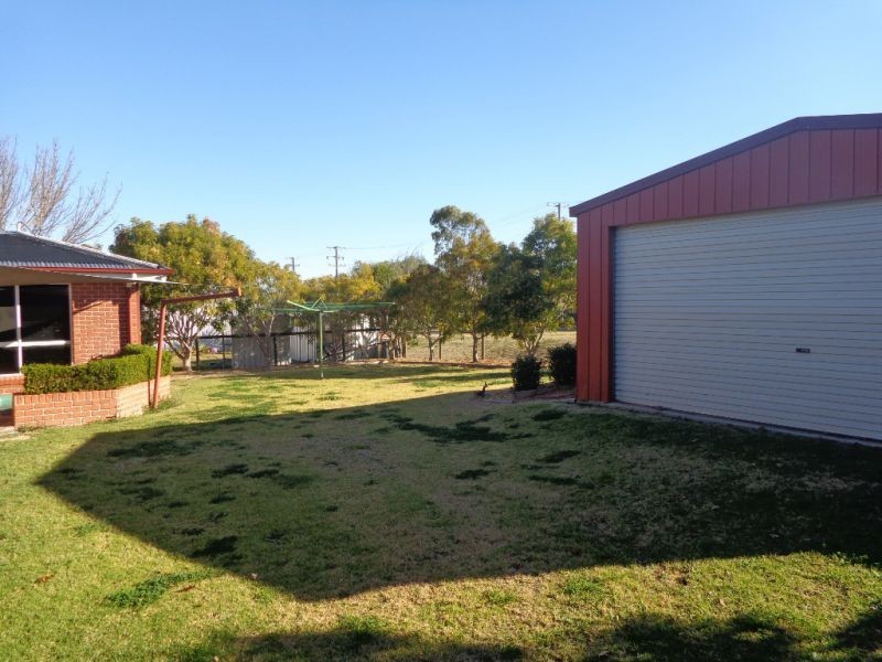 16 Stratford Drive, Wyreema QLD 4352