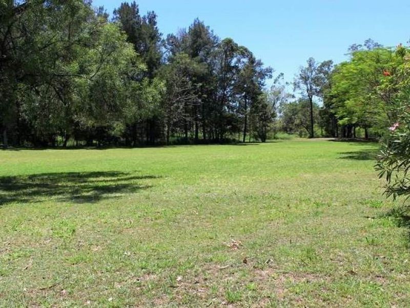 8790 Warrego Hwy, Withcott QLD 4352