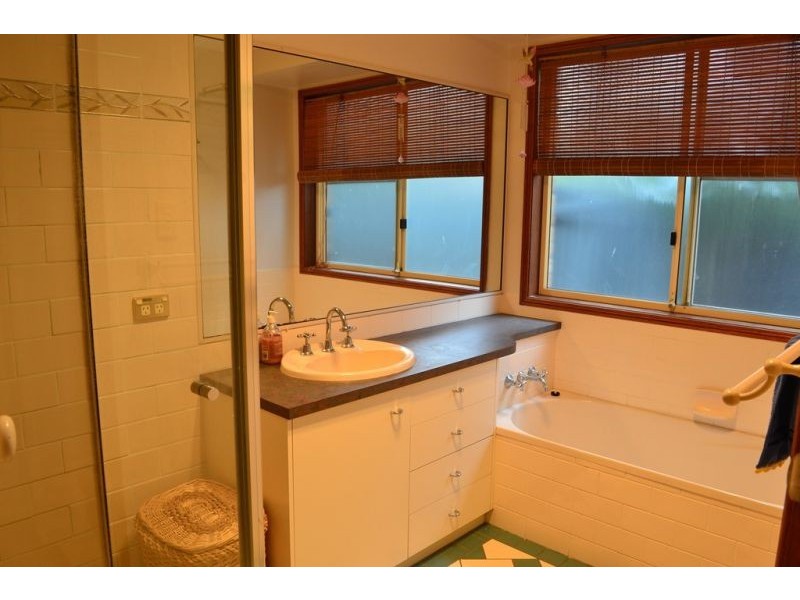 11 McDonald Court, Wyreema QLD 4352