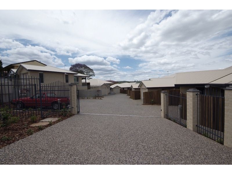 6/82 Holberton Street, Rockville QLD 4350