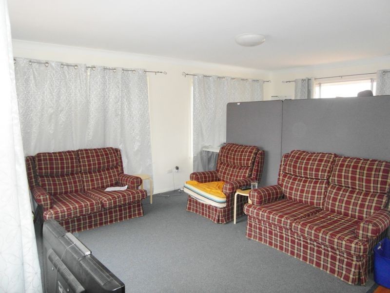 8 Leichhardt Street, Centenary Heights QLD 4350