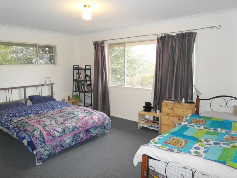 8 Leichhardt Street, Centenary Heights QLD 4350