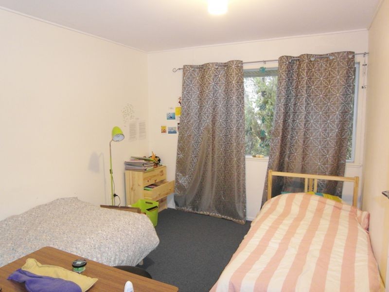 8 Leichhardt Street, Centenary Heights QLD 4350