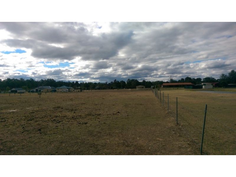 6 Sunwest Court, Plainland QLD 4341