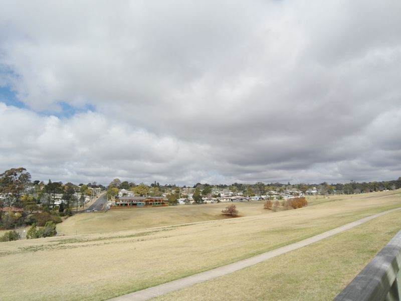 2 Simon Street, Rockville QLD 4350