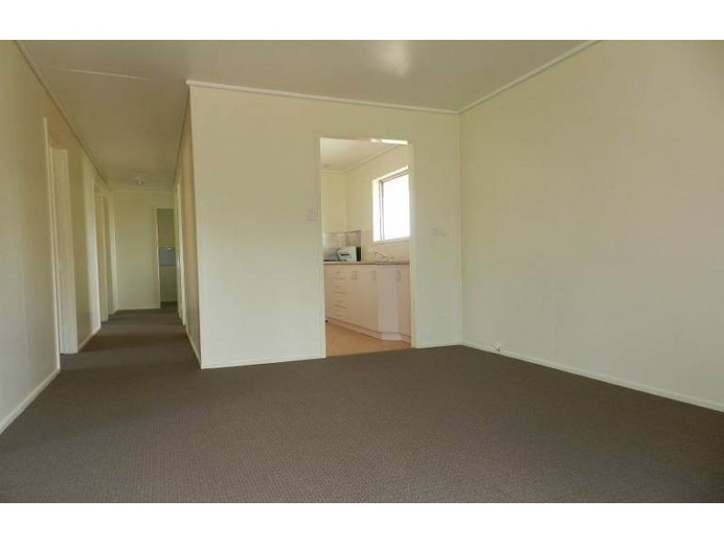 21 Festival Street, Rockville QLD 4350